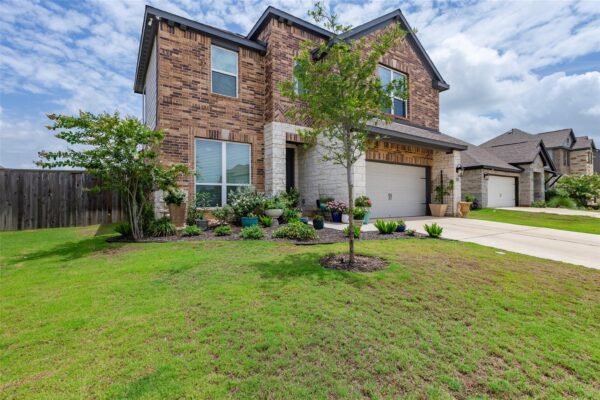 126 Periwinkle Ln, Bastrop