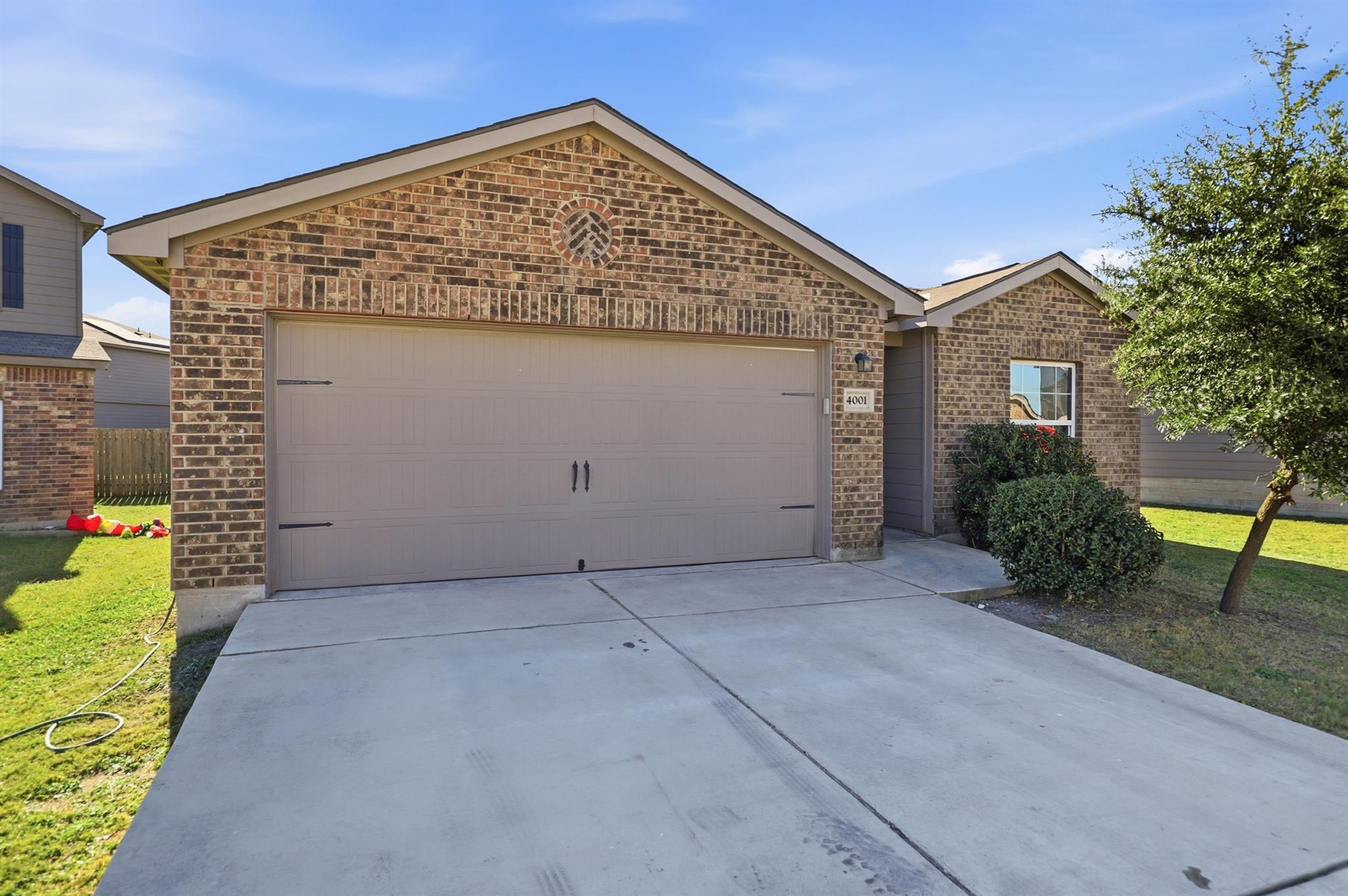 4001 Cressler Ln #15G, Jarrell, TX 76537