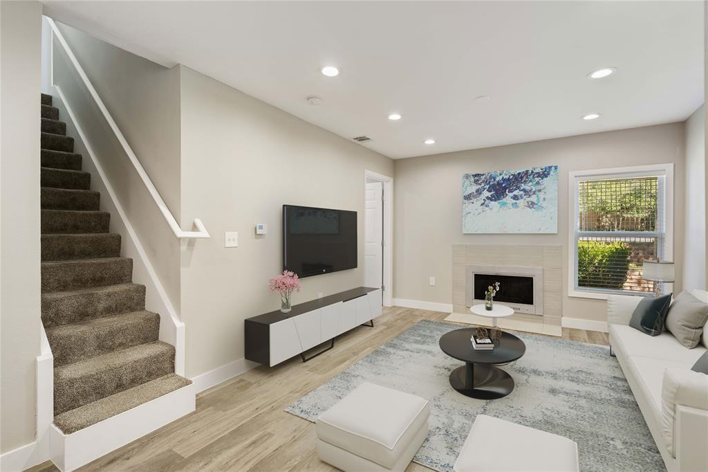 935 La Posada Dr #158, Austin, TX 78752