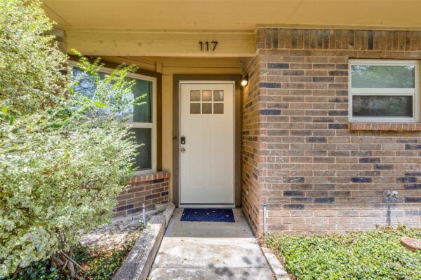 5608 Cougar Dr #117, Austin