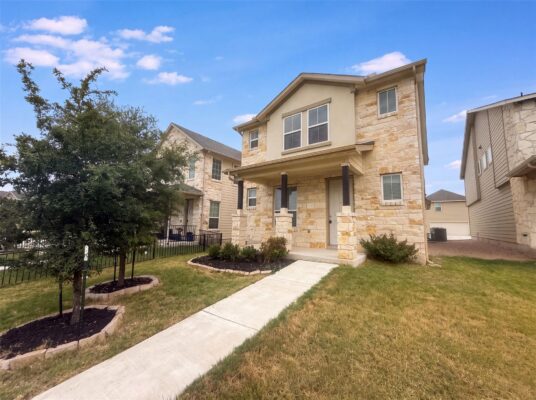 304 Lost Mine Peak Ln, Dripping Springs