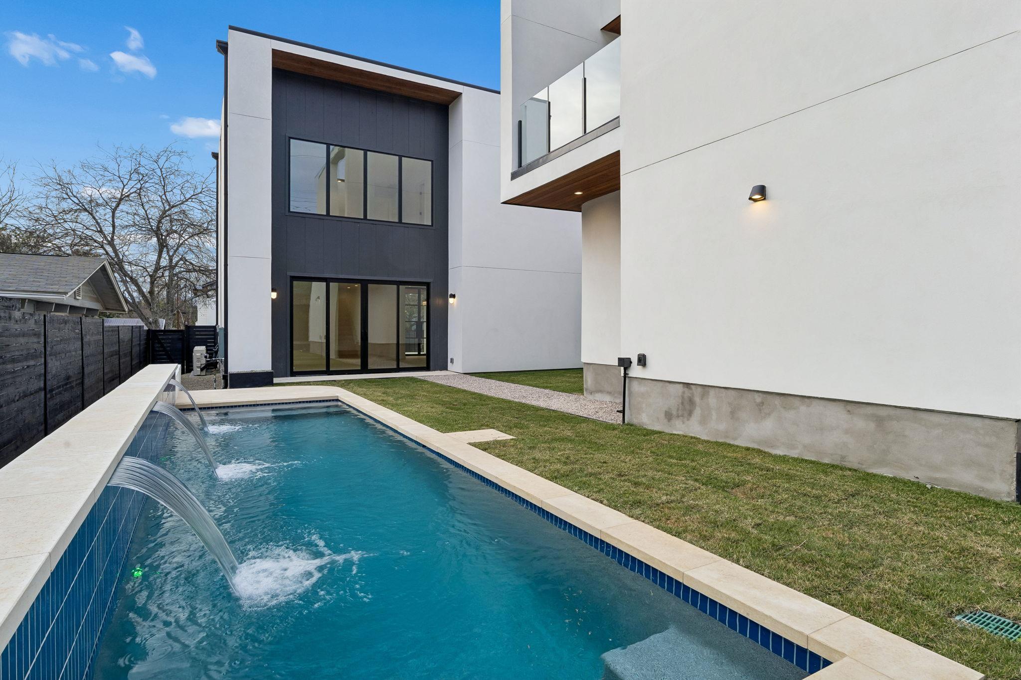 3007 Locke Ln, Austin, TX 78704