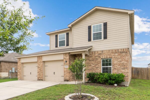 1579 Violet Ln, Kyle