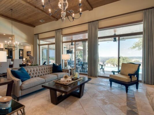 202 Hidden Hills Cv, Spicewood