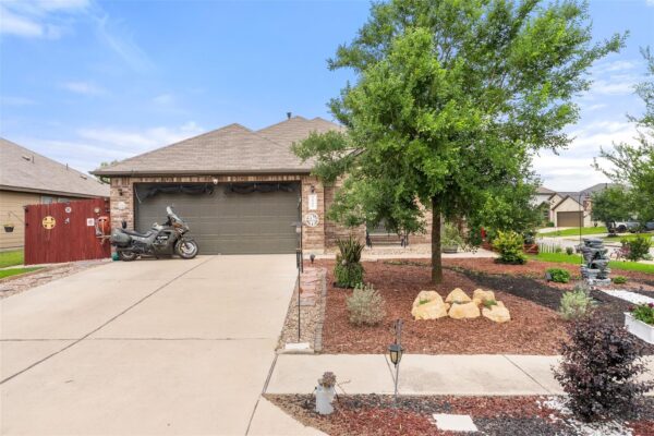5980 Heron Dr, Buda