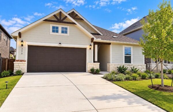 240 Canyoncrest Way, Liberty Hill