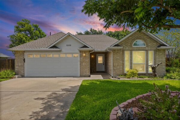 1510 Sunrise Ter, Lockhart