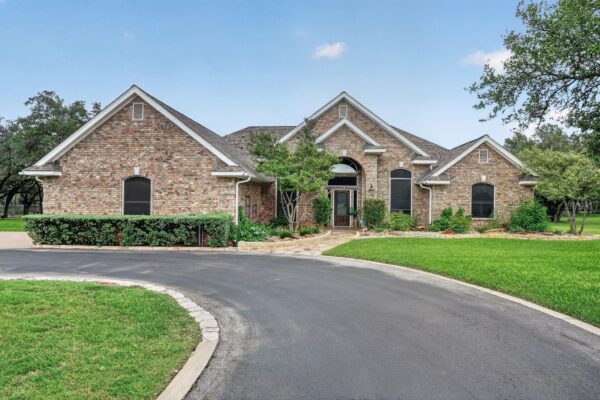 104 Lakewood Trl, Leander