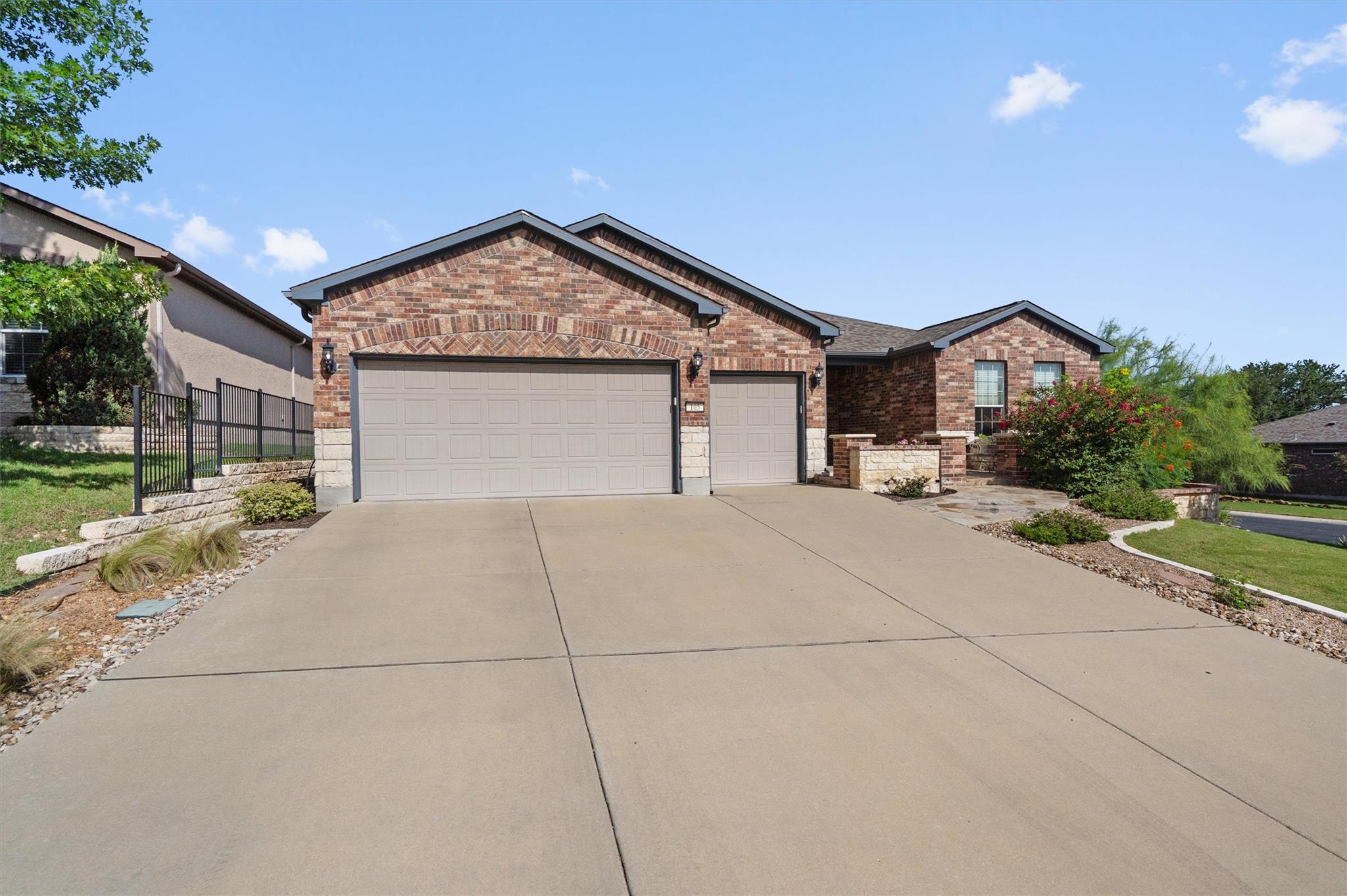 105 Duck Creek Ln, Georgetown, TX 78633