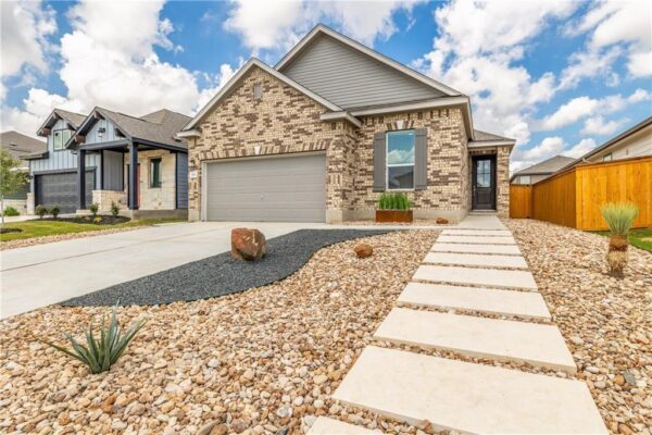 125 Drifter Ln, Jarrell