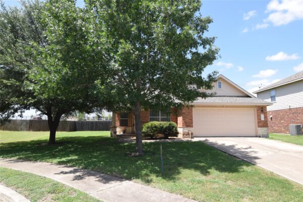 708 Timothy John Dr, Pflugerville