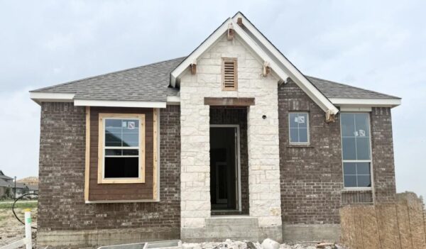 205 Rock Daisy Rd, Hutto
