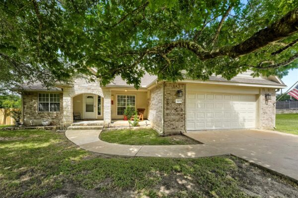 1105 2nd St, Jarrell