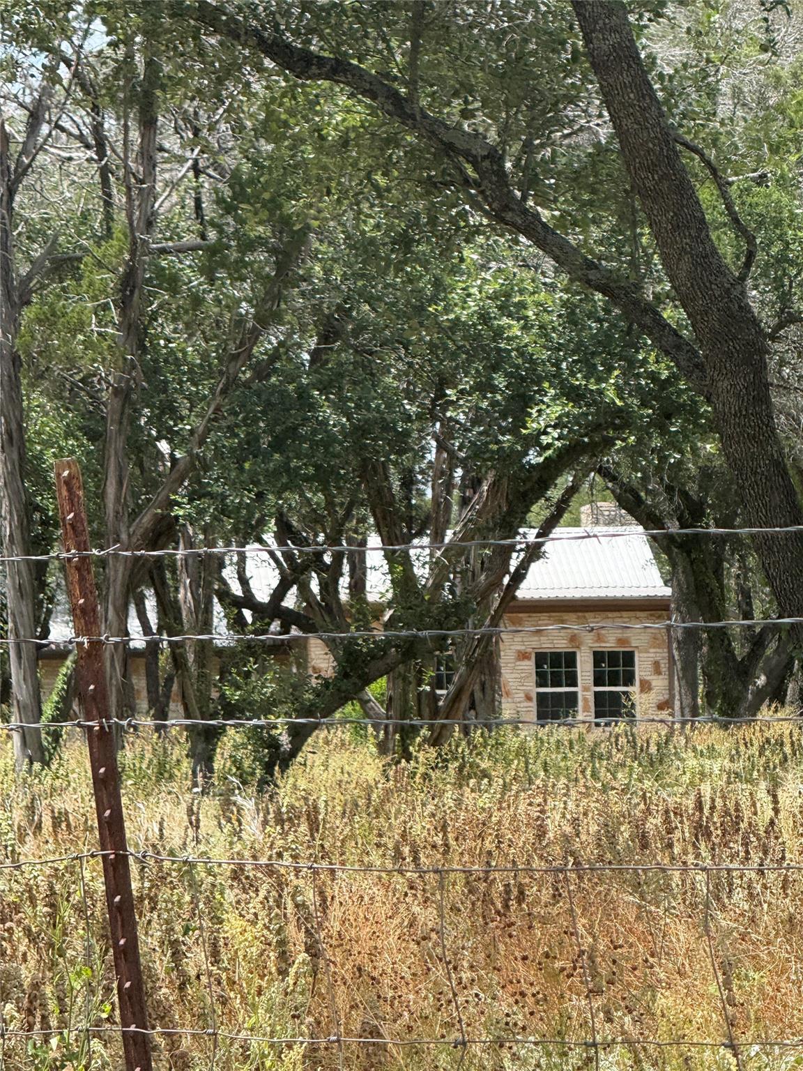 122 Winding Creek Rd, Spicewood, TX 78669