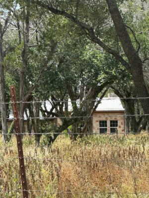 122 Winding Creek Rd, Spicewood