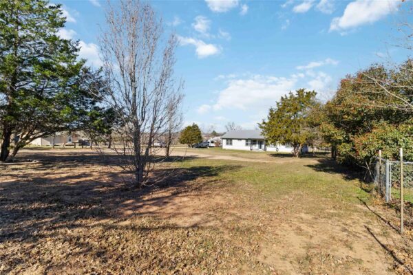 3870 S SH 304 None, Rosanky