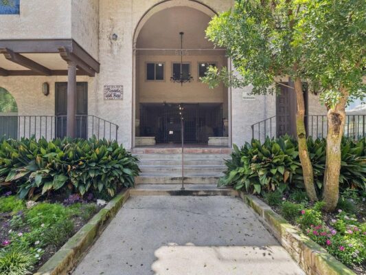505 W 7th St #115, Austin