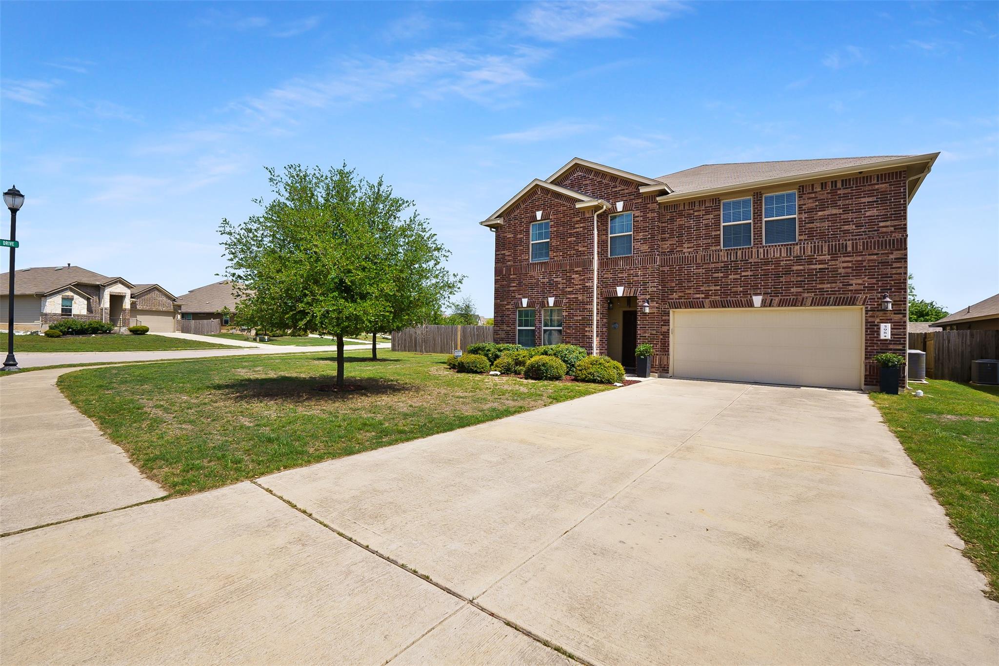 598 Sweet Gum Dr, Kyle, TX 78640