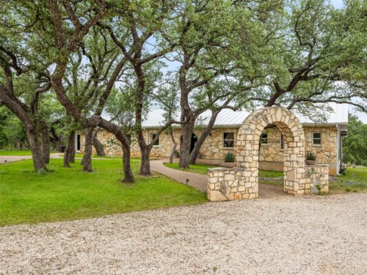 141 Lookout Dr, Wimberley