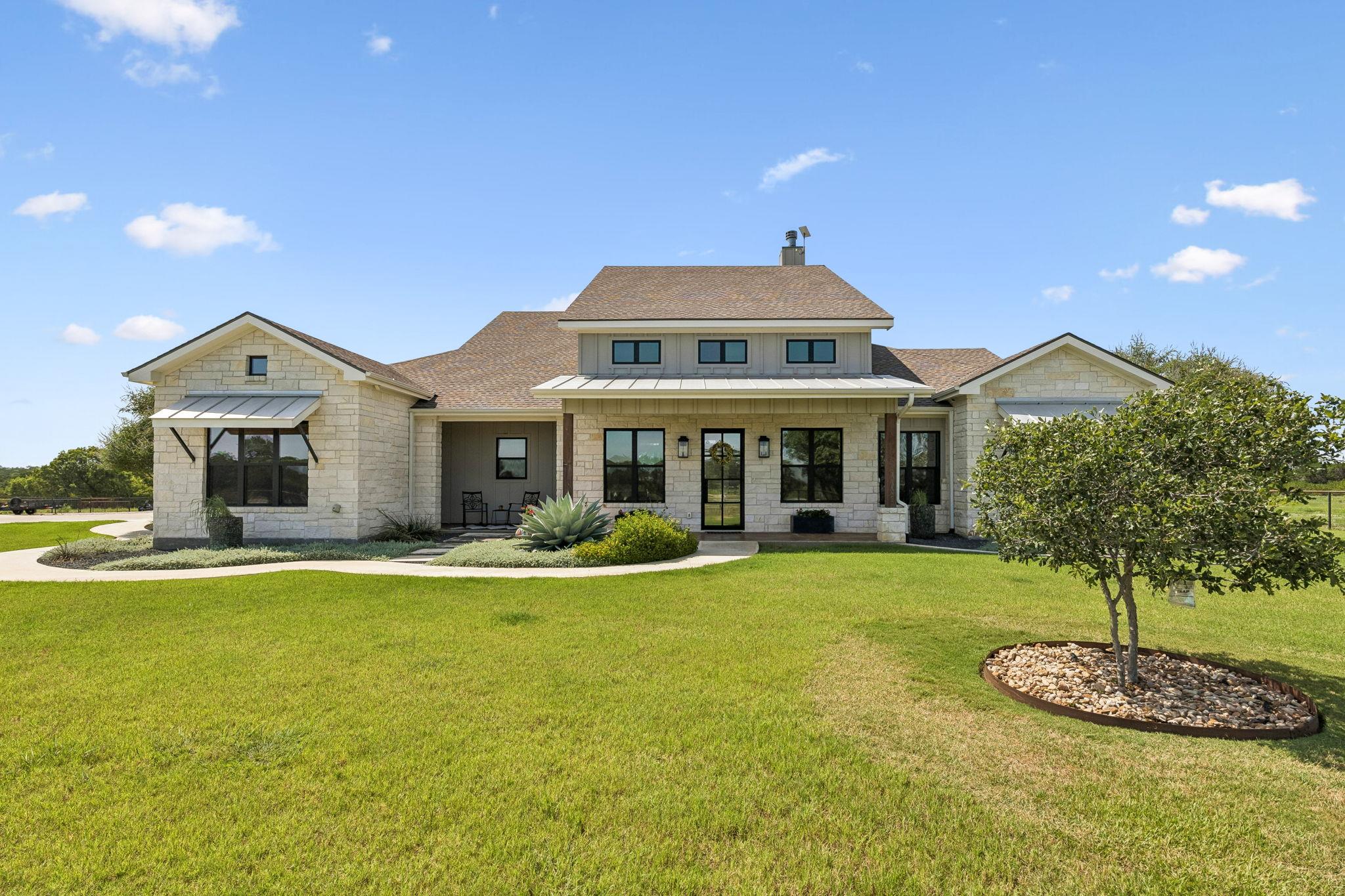 111 Marissa Cir, Burnet, TX 78611