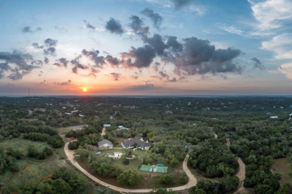 101 Sundance Trl, Dripping Springs