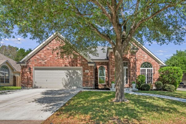 801 Ivy Dr, Pflugerville
