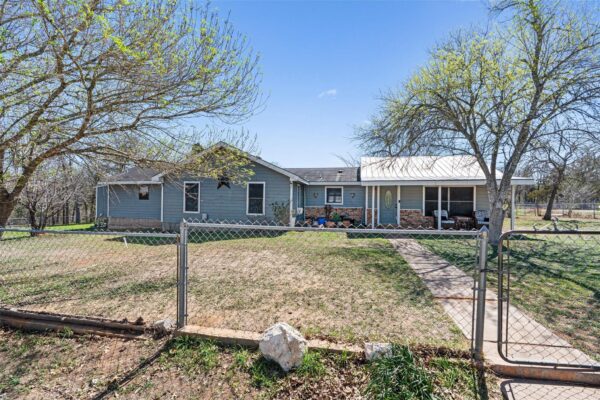 137 Scarlet Oaks Dr, Dale