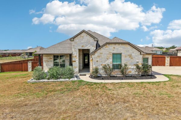 285 Chisholm Trl, Bastrop