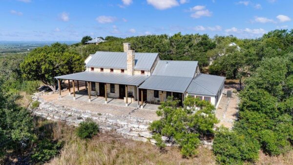 309 Ridgeview Dr, Fredericksburg