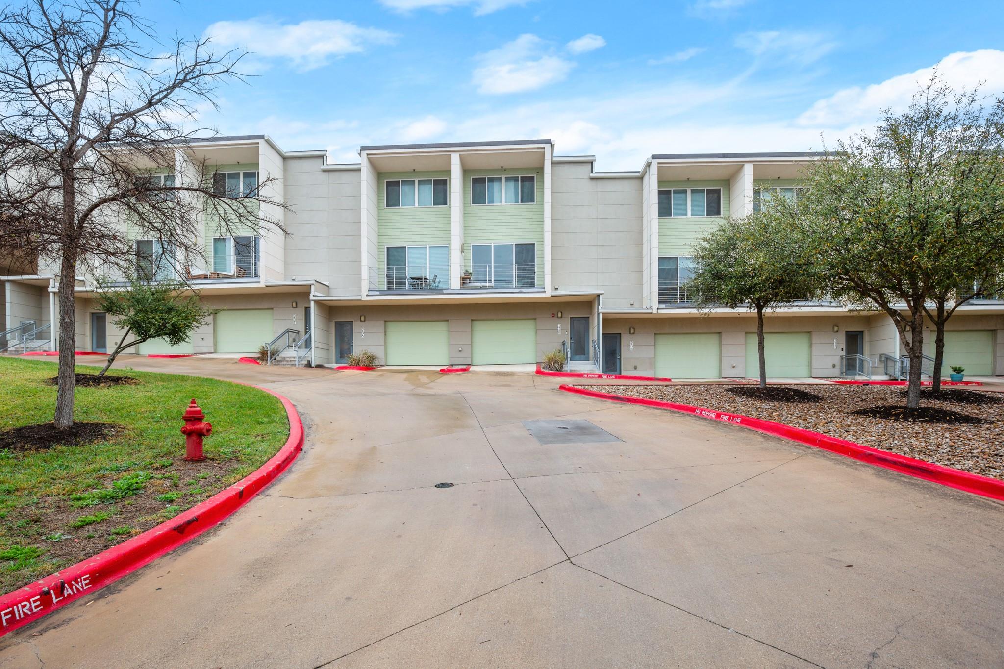 604 N Bluff Dr #235, Austin, TX 78745