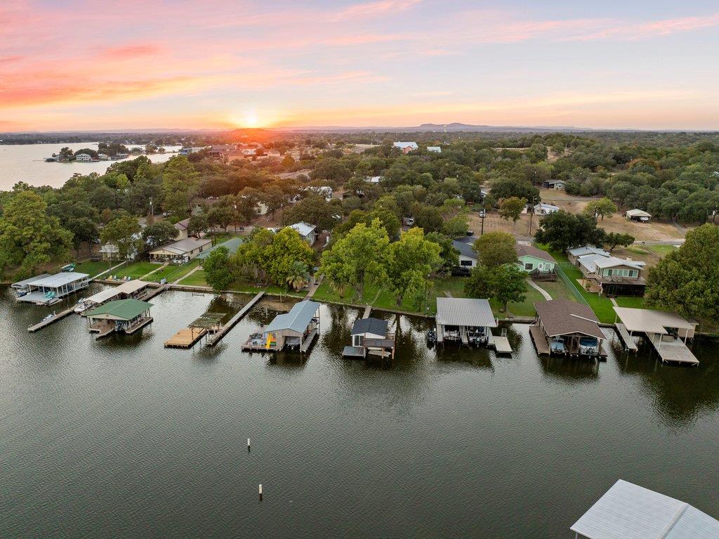 912 Hill Circle West Dr, Granite Shoals, TX 78654