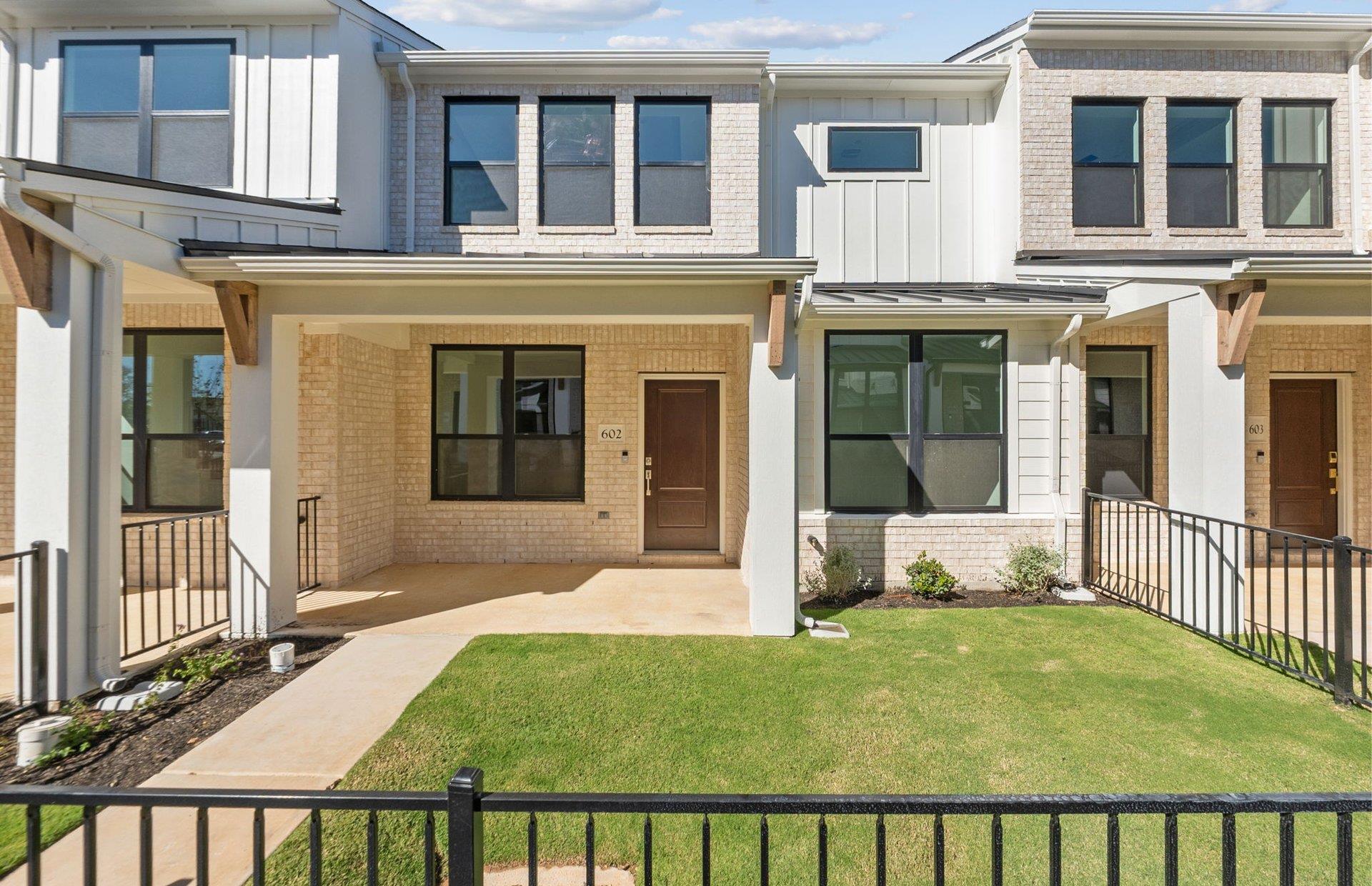 1280 E Main St #602, Round Rock