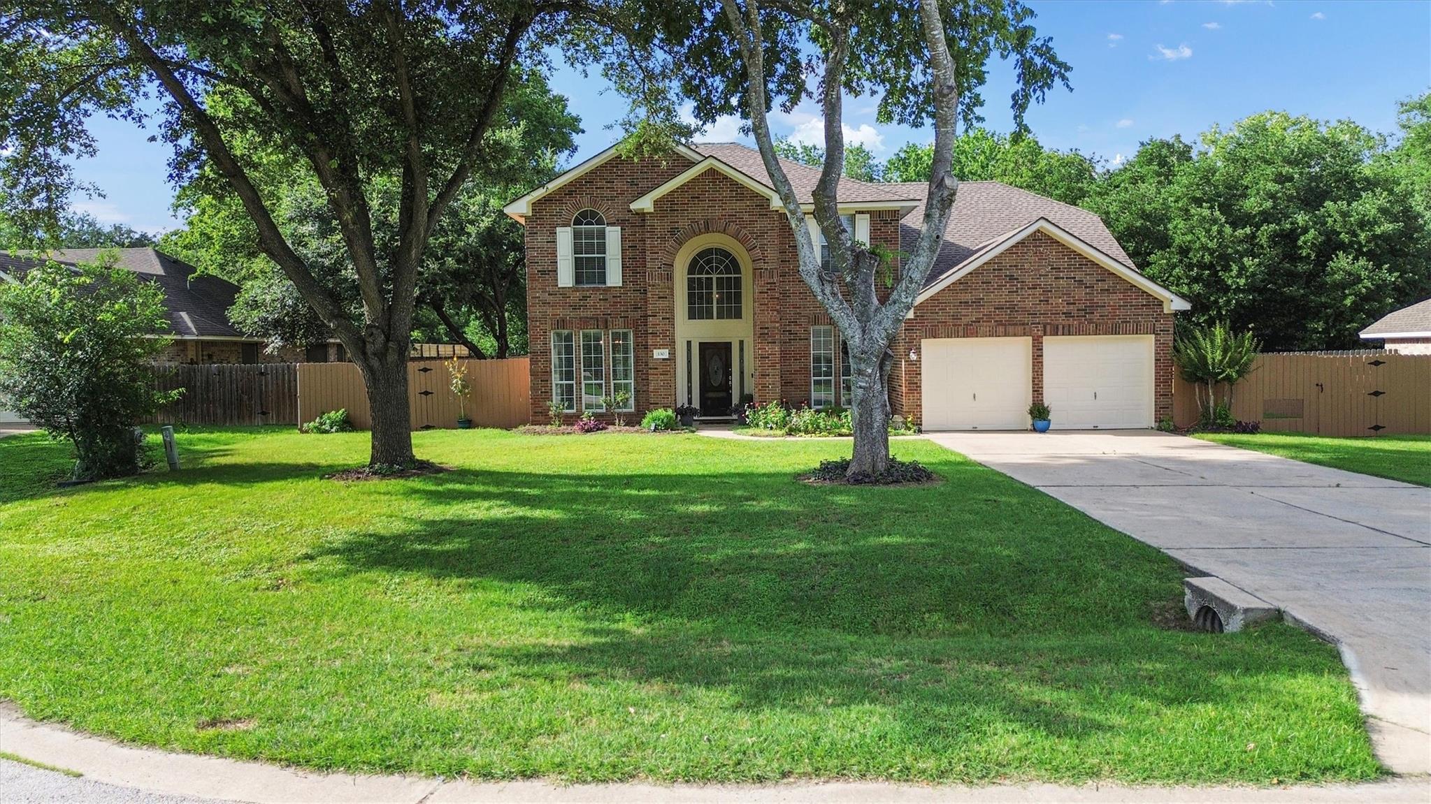 130 Clover Leaf Cv, Buda, TX 78610