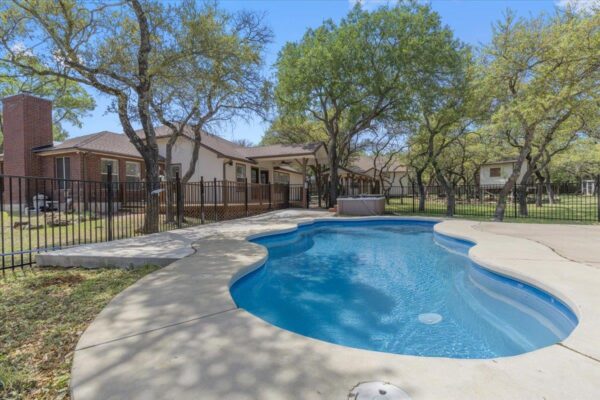 506 La Paloma Dr, Georgetown