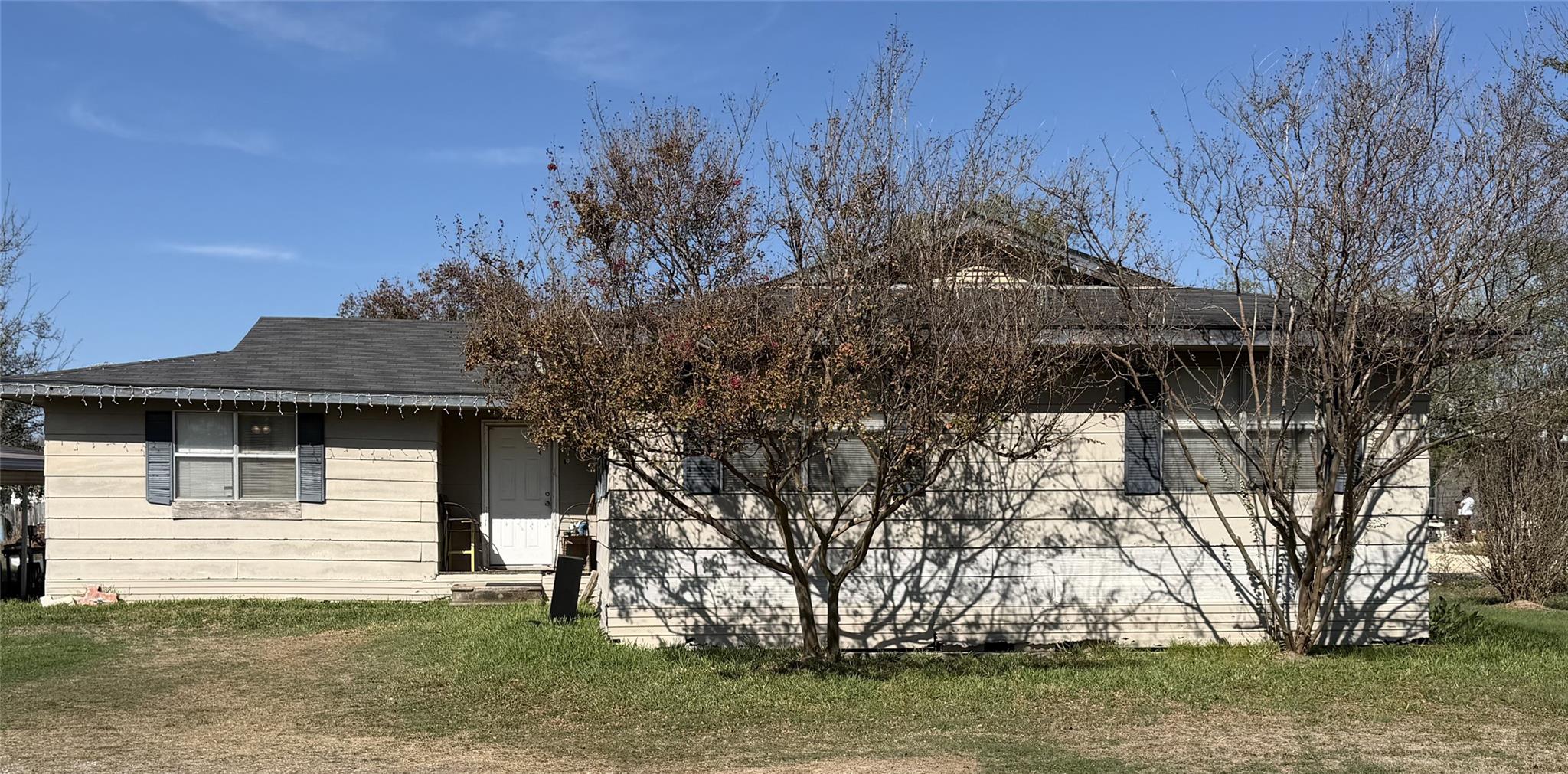 1046 State Highway 21 W Hwy, Cedar Creek, TX 78612