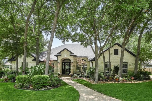 2405 Donner Path, Round Rock