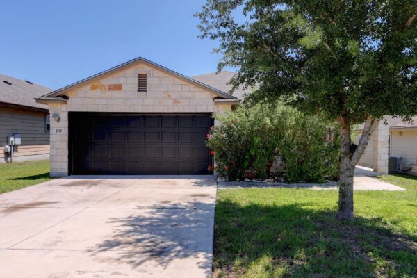 209 Hoya Ln, San Marcos