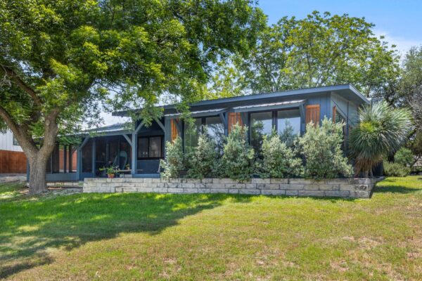 810 River Rd, Wimberley