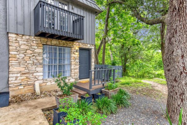 1912 Lightsey Rd #6, Austin