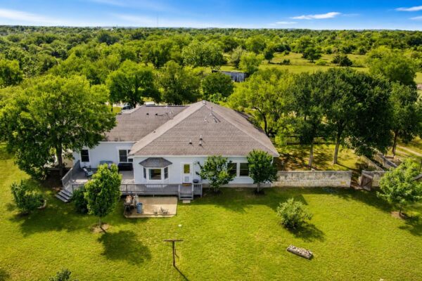 268 Privada Dr, Del Valle