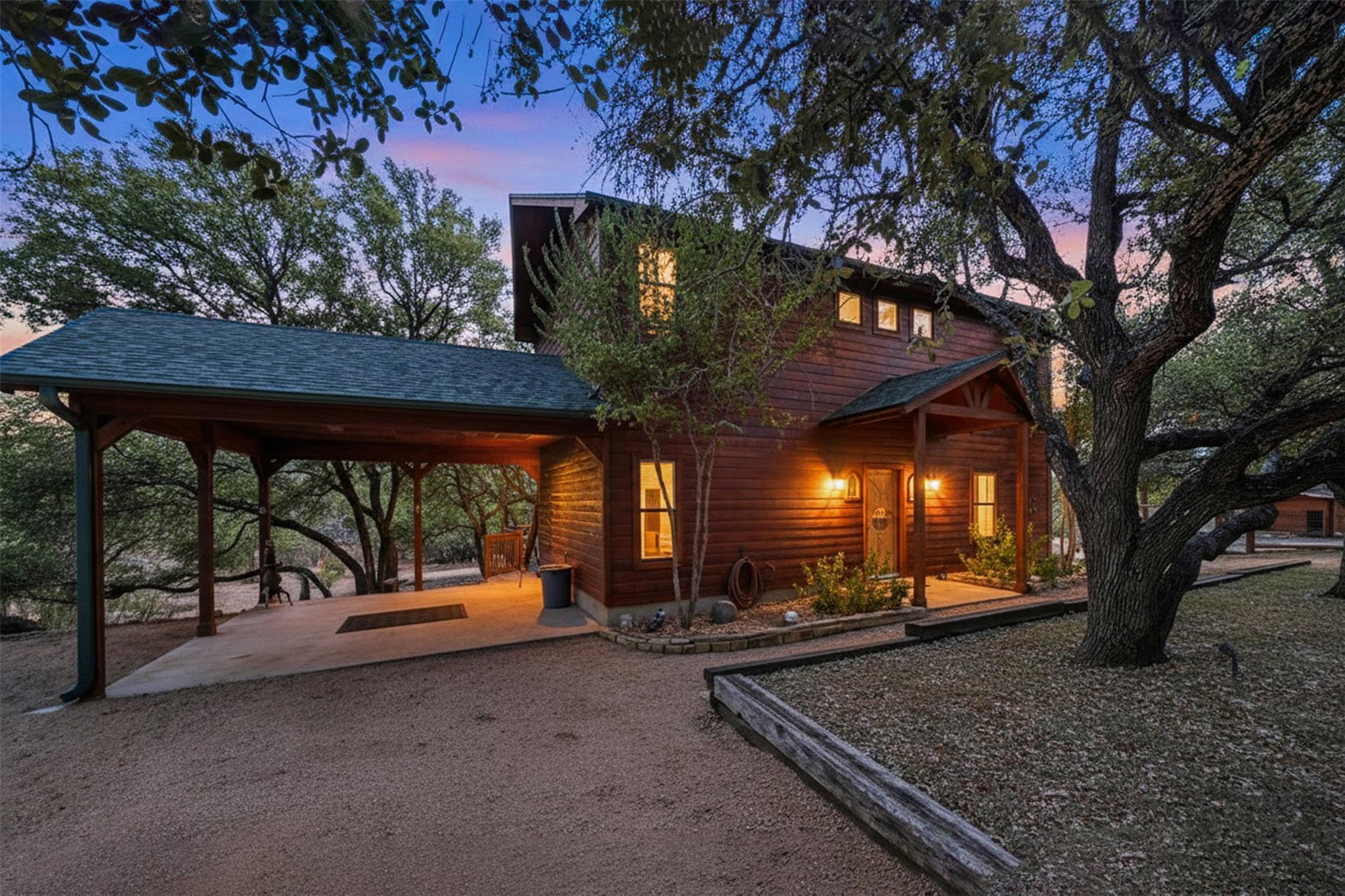 601 Echo Dr, Spicewood, TX 78669