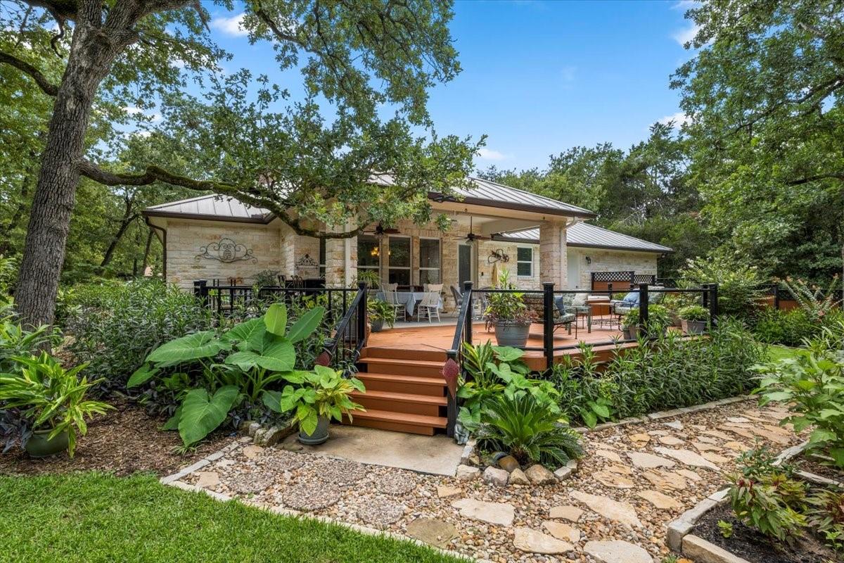 118 Loblolly Dr, Elgin, TX 78621