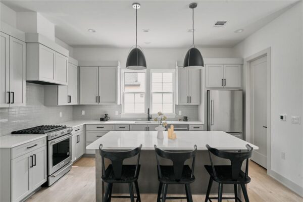 2209 Woodland Ave #201, Austin