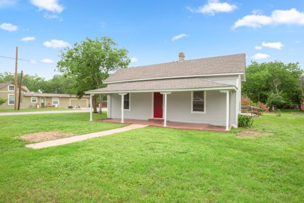104 W Hall St, Pflugerville
