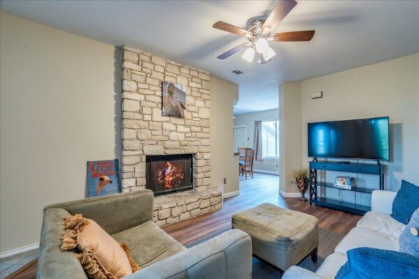 1720 Timber Ridge Rd 166 Rd #166, Austin