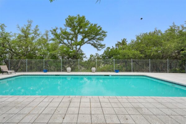 1011 Ridge Point Dr, Marble Falls