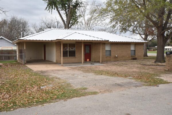 608 Wilkes St, Smithville