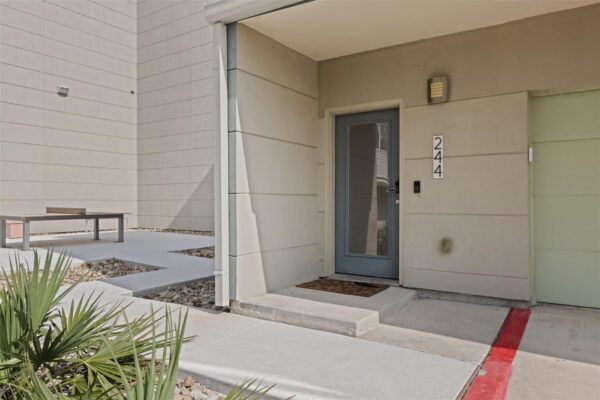 604 N Bluff Dr #244, Austin