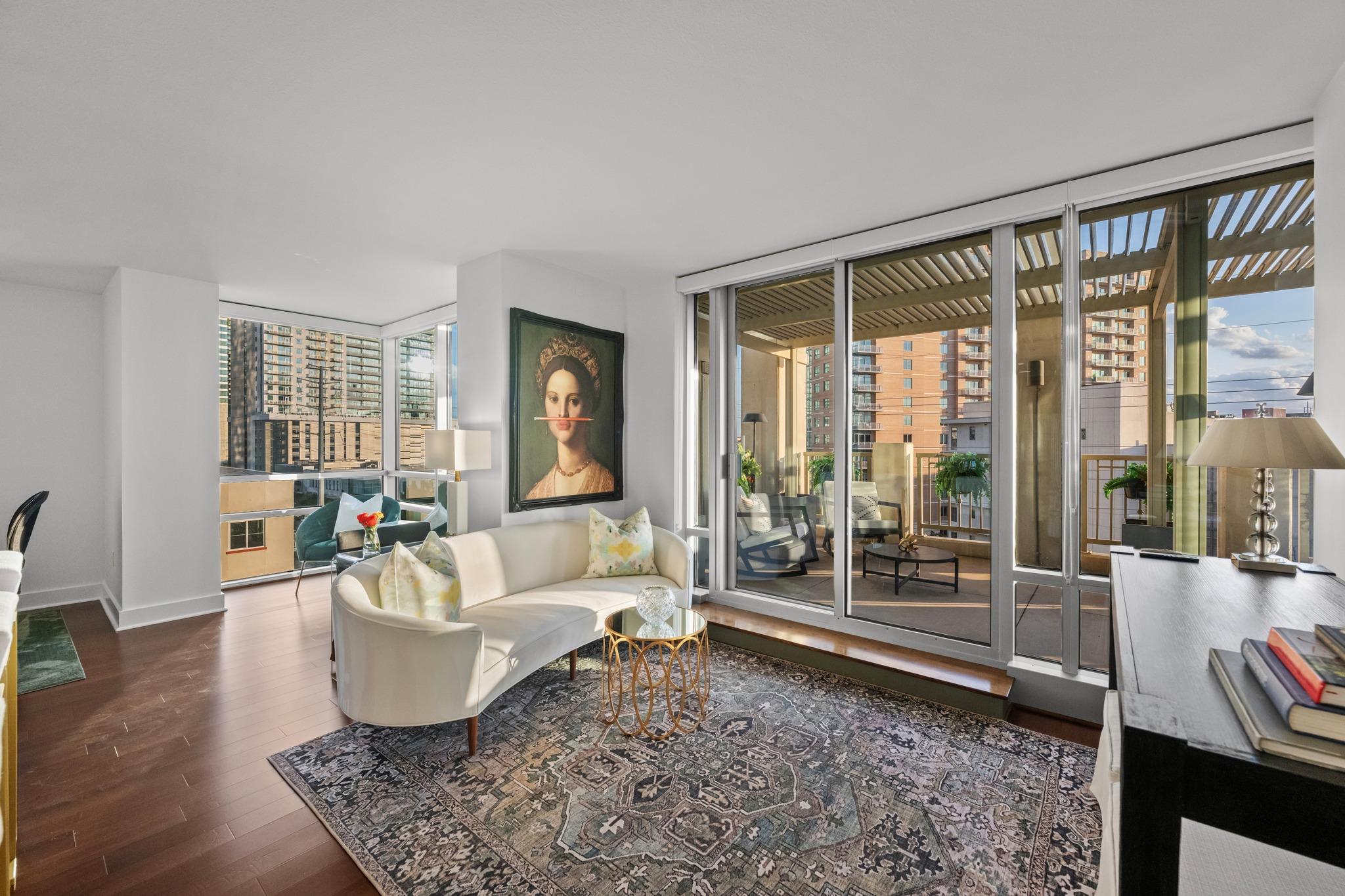 300 Bowie St #603, Austin, TX 78703