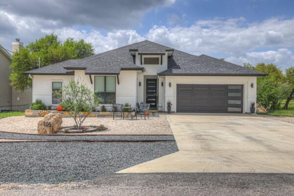 105 N John Bird None, Blanco